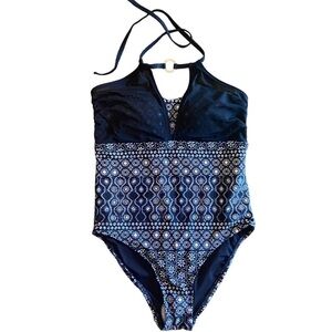Aqua Couture Moroccan Print One Piece Swimsuit NWOT